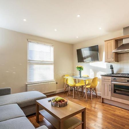 One Bedroom Flat In Bush Hill Park 恩菲尔德 外观 照片