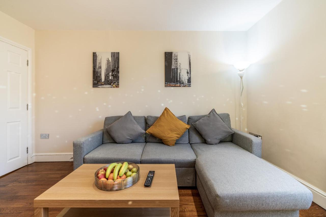 One Bedroom Flat In Bush Hill Park 恩菲尔德 外观 照片